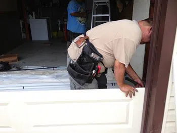 Metro Garage Door Service Sunland-Tujunga, CA 818-650-0597 - inst-cont-gdr-19m